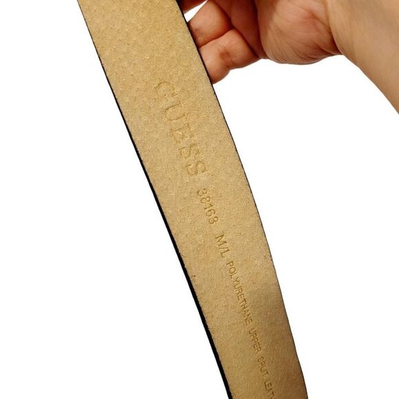 2/$20 Vintage 90s Guess Black Leather Belt - Picture 3 of 4